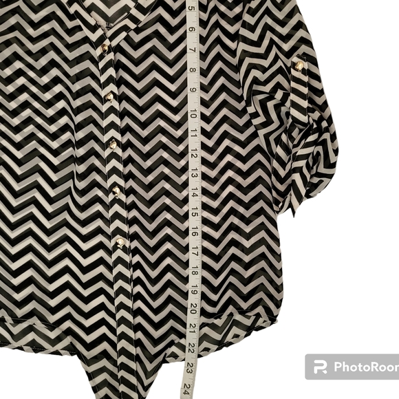 Bongo Womens Sheer Size Large Pullover Blouse Black White Herringbone Pattern - Picture 10 of 13